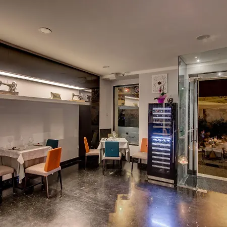 Du Monde Pensionat Cagliari